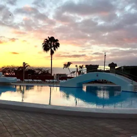 Bonito Apartamento, Bien Comunicado En Tenerife Sur *